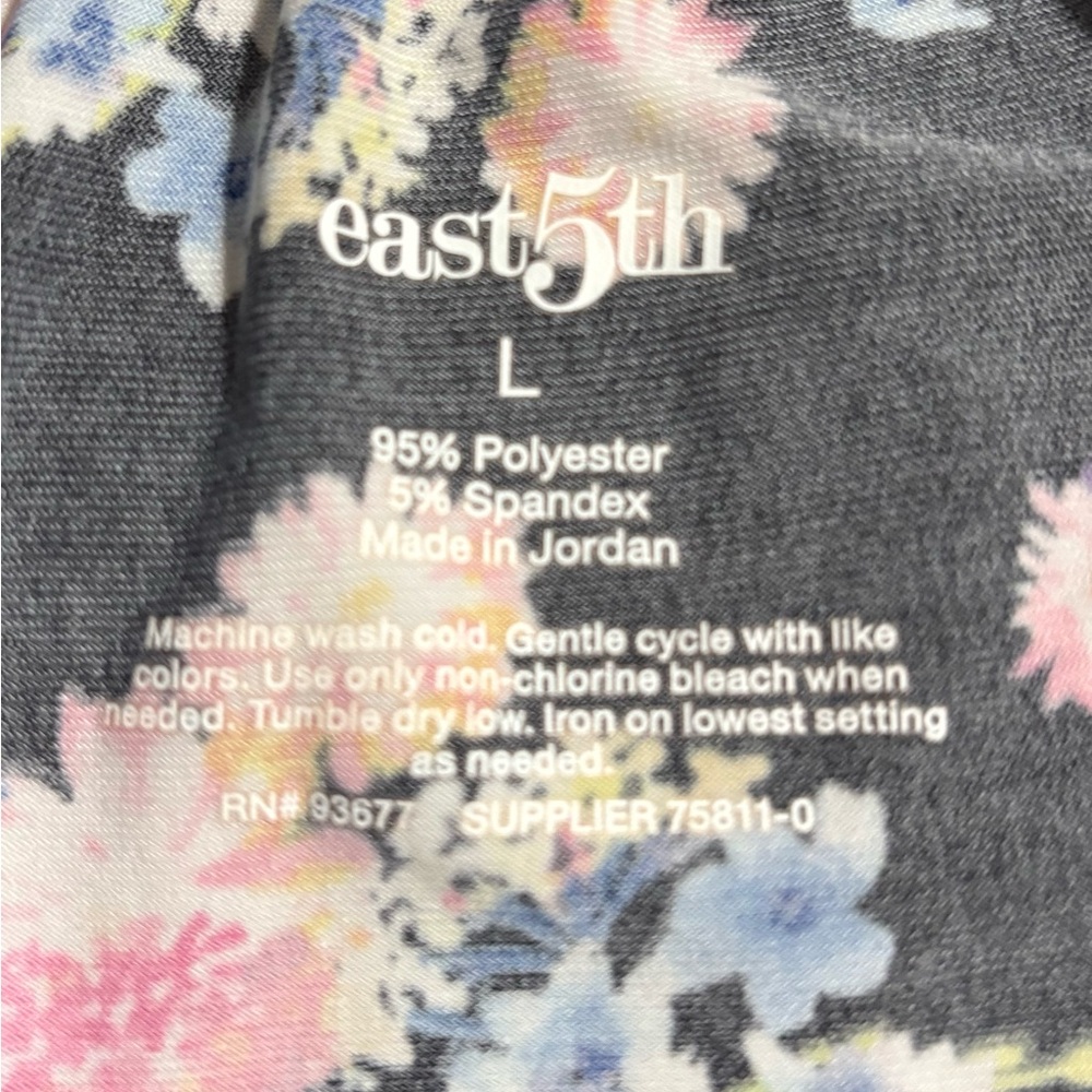 Floral Women's - Black pants - Picture 5 of 5